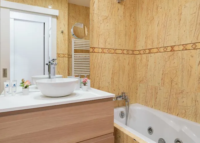 Host Wise - Stunning Trendy Flat W Balcony - Apartamento Matosinhos (Porto)