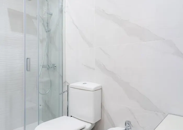 Host Wise - Stunning Trendy Flat W Balcony - Апартаменты Матозиньюш